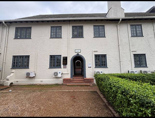 97M² OFFICE TO LET IN PAARDEVLEI